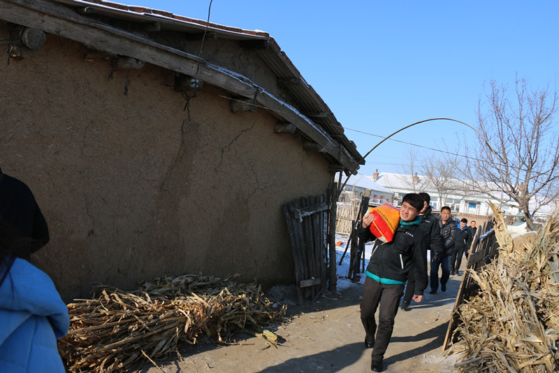 走訪慰問貧困戶 真情幫扶暖人心 